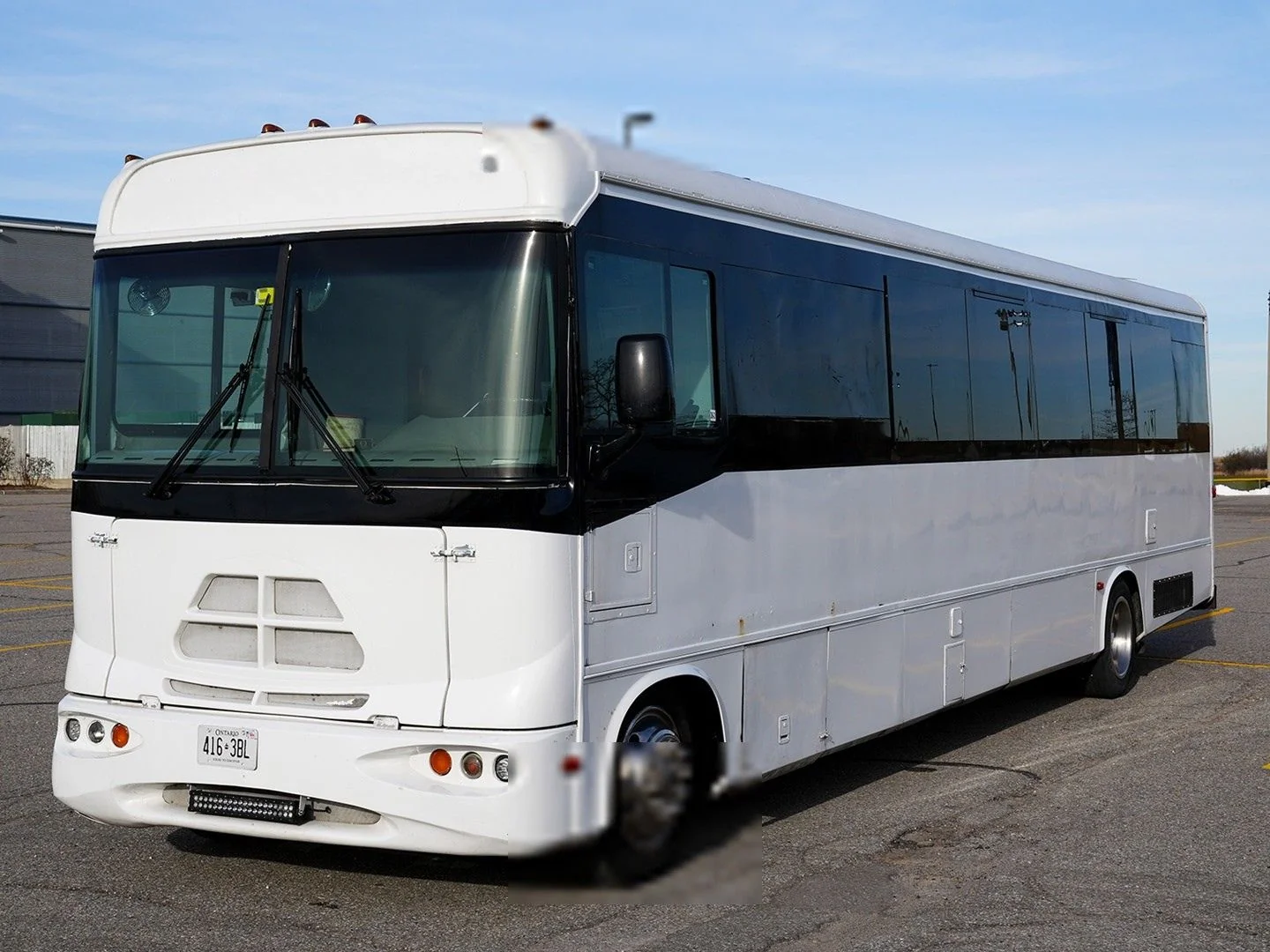 32-34 Passenger Party Bus (V2) - 32-34 Passengers