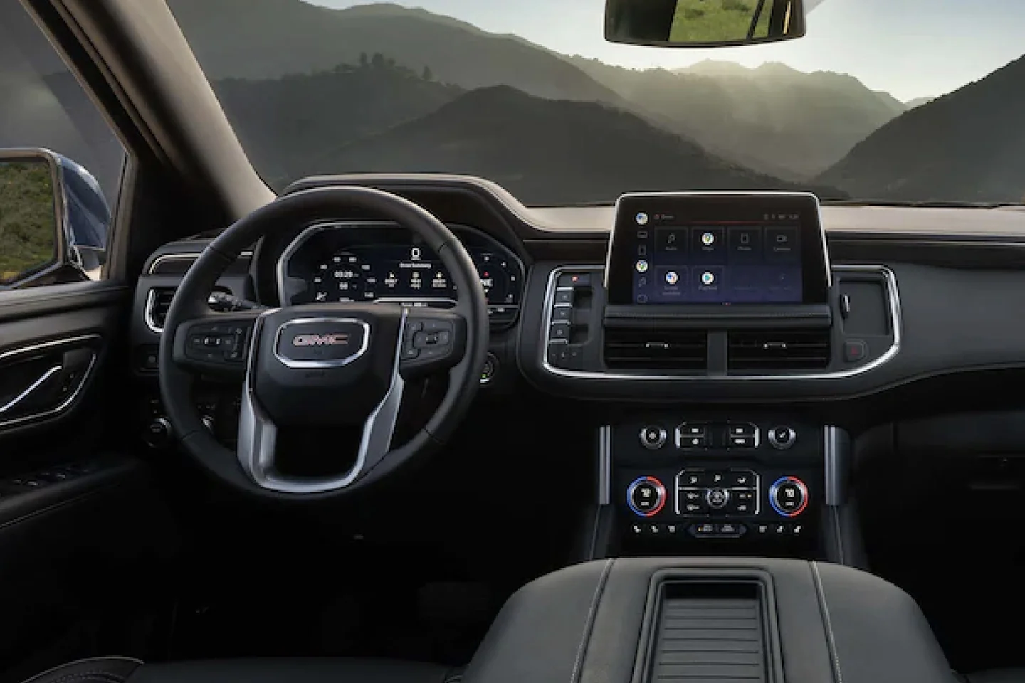GMC Yukon SUV - 6 Passengers
